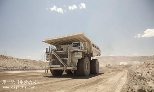 ��{˹���ж���ٵV